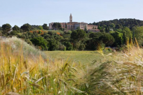 Отель Monestir de Les Avellanes  Ос-Де-Балагер